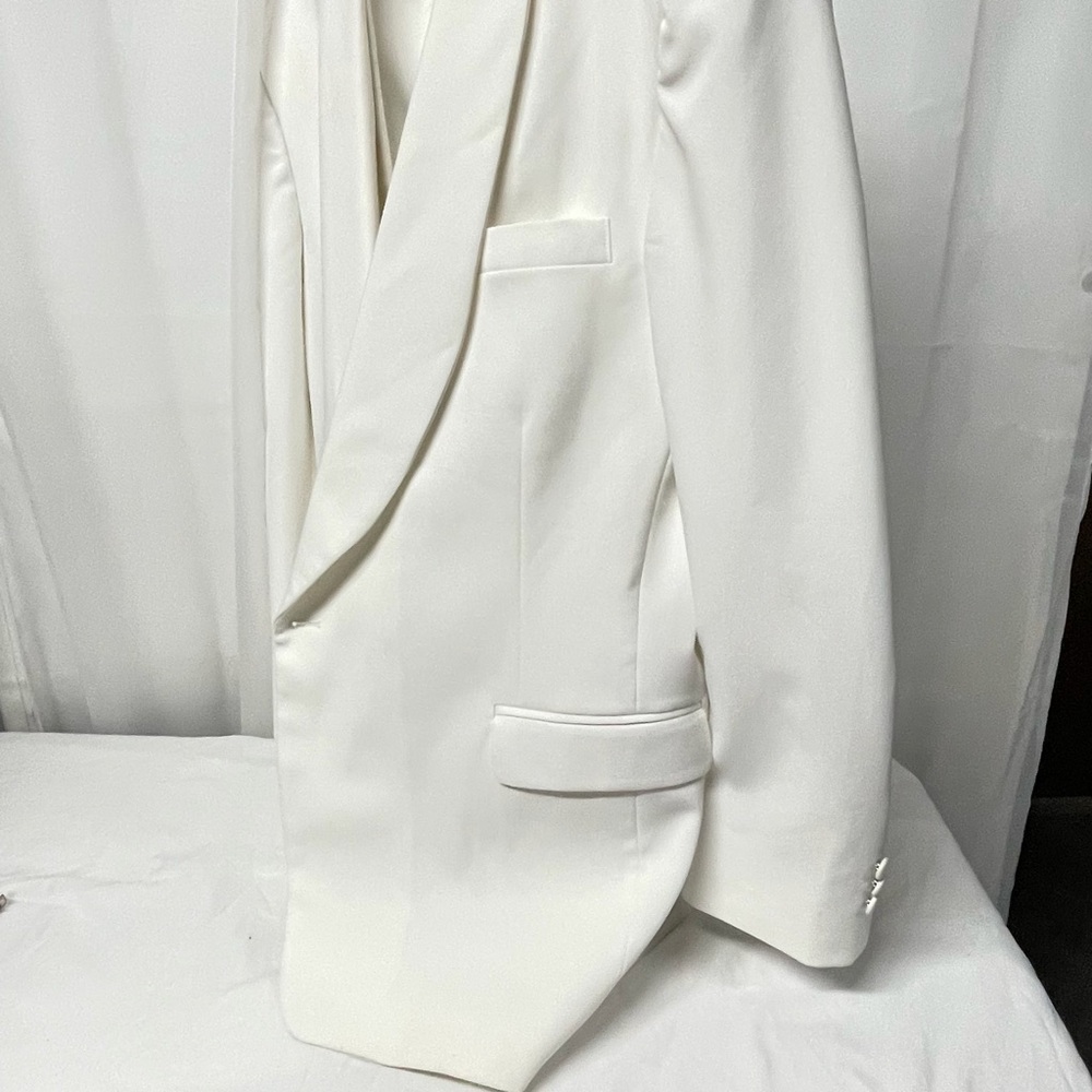 Tuxedo Jacket - Elegant Formal Vest Bow Tie Wash and Wear - Picture 6 of 13